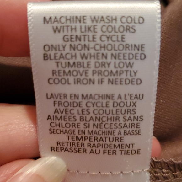 NWT: TDC Contemporary Cold Shoulder Floral Print D - Picture 9 of 9